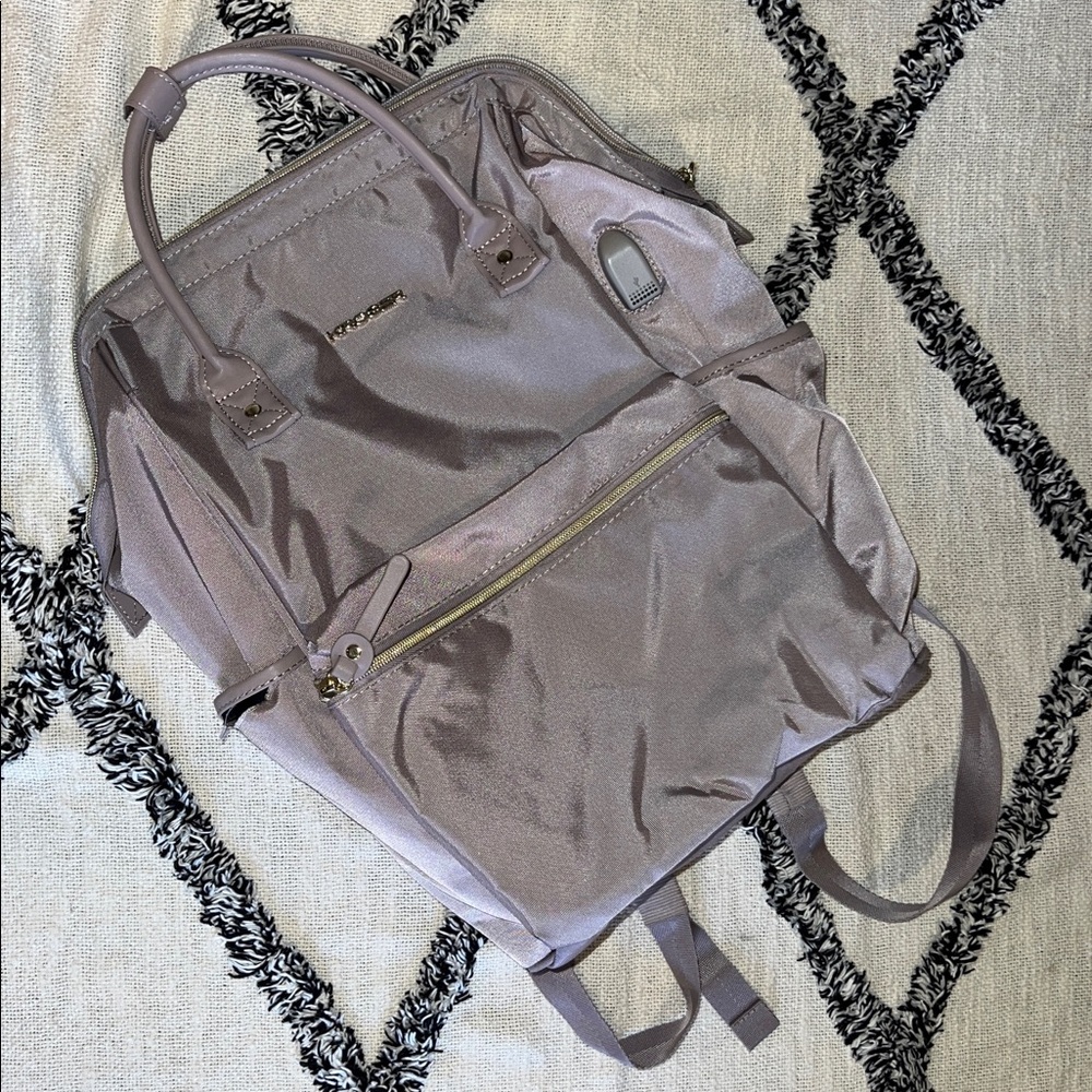 Kroser Dusty Pink Laptop 15.6 Inch Backpack with USB Port POCKET TORN